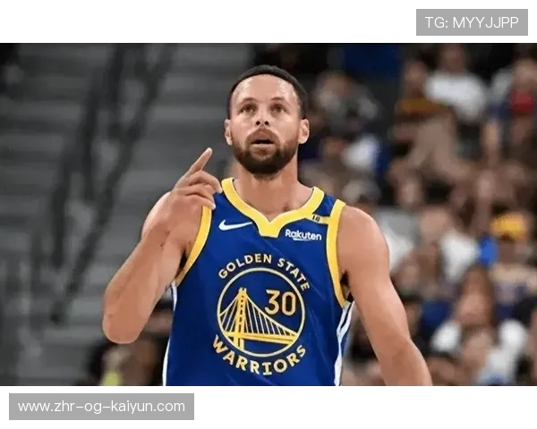 勇士压哨险胜雷霆,库里全场砍下48分燃爆湾区,2021勇士库里