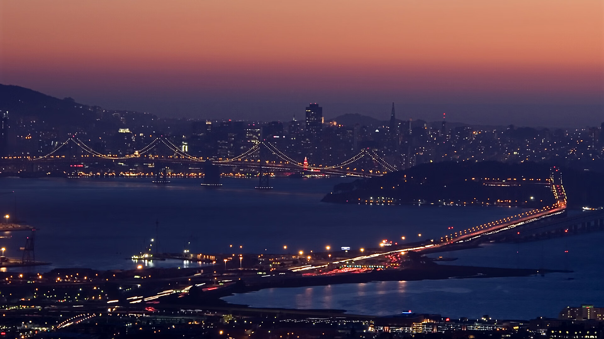 双前腰回撤提供更多出球角度，双前腰实况