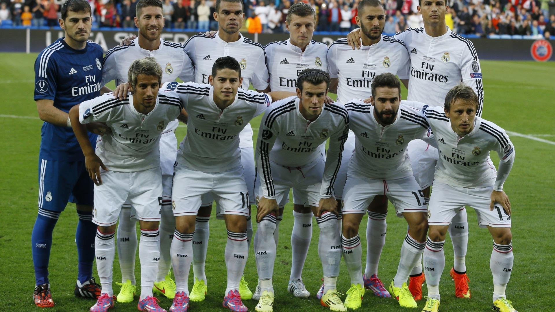 中国足球联赛积极引导球迷文明观赛行为，关注中国足球的标语